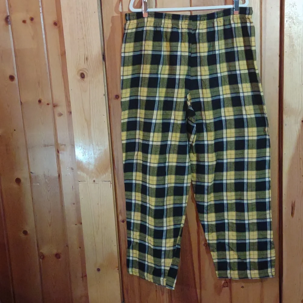Team NFL License Pittsburgh Steelers Gold Black Plaid Pull On Flannel Sleep Pant